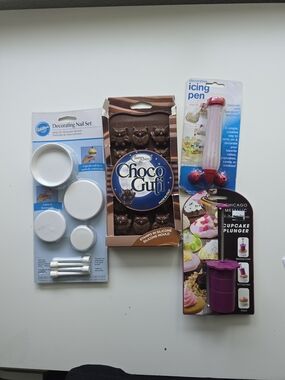 Choco Gufi Silicone Chocolate Mold + Baking Decorating Tools - Brown & Pink